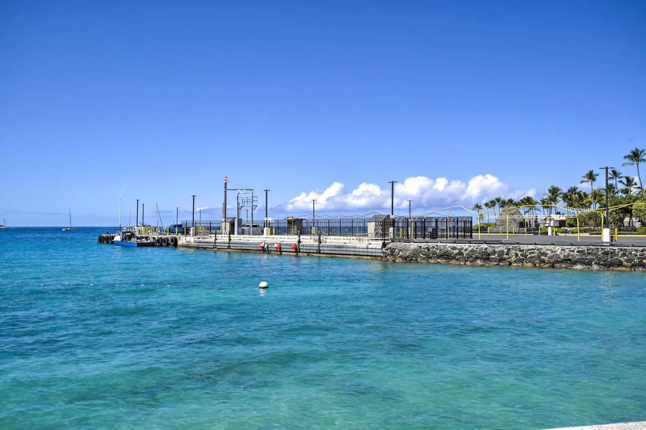 Big Island Condo With Pool Access Walk To Beach! Kailua-Kona Apartamento